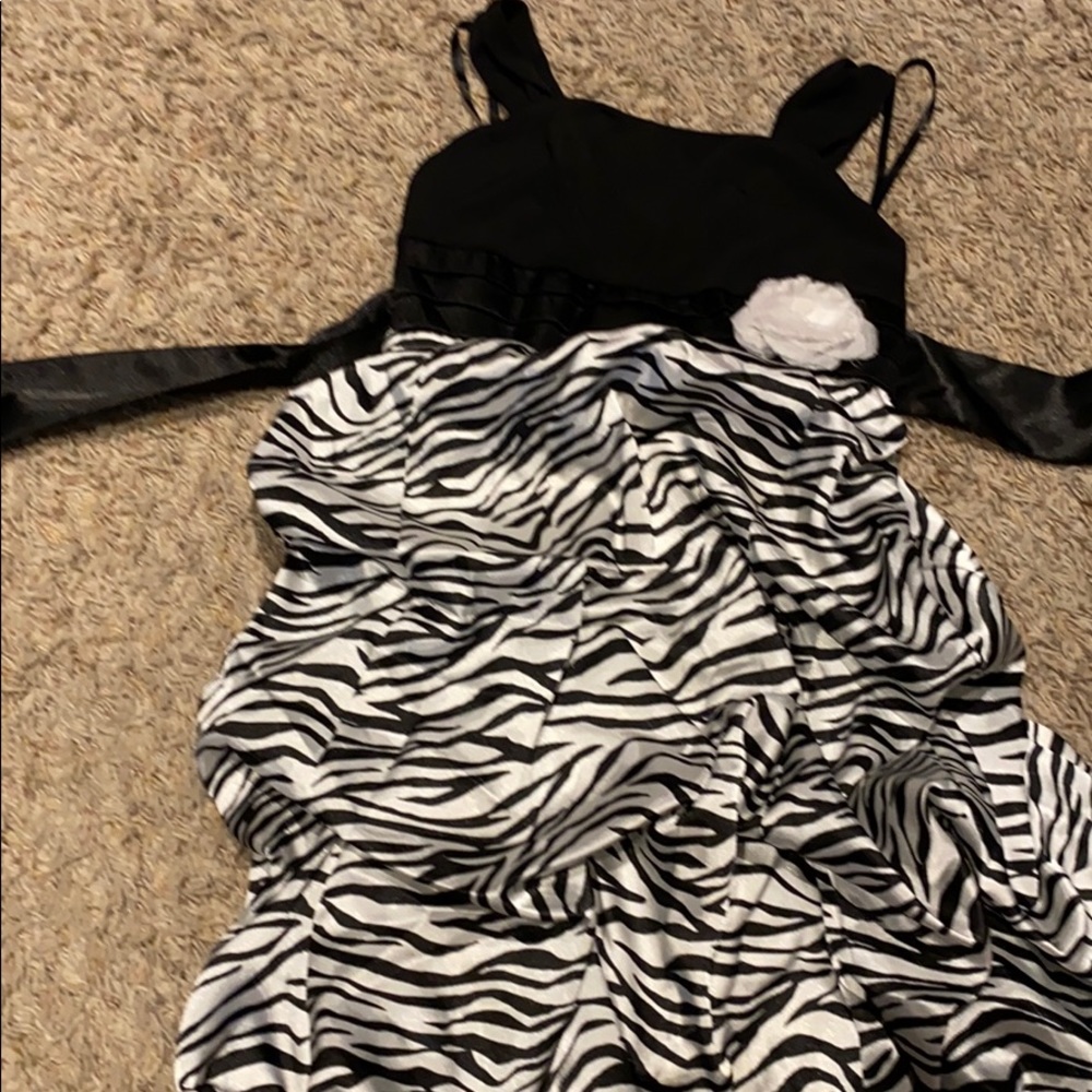 Girls Size 8 Formal Dress Zebra Print